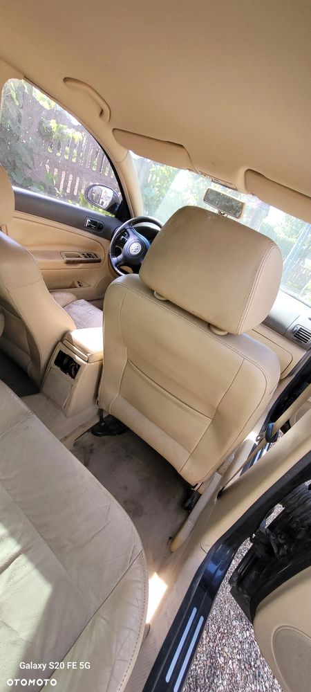 Volkswagen Passat 1.8T Highline - 13