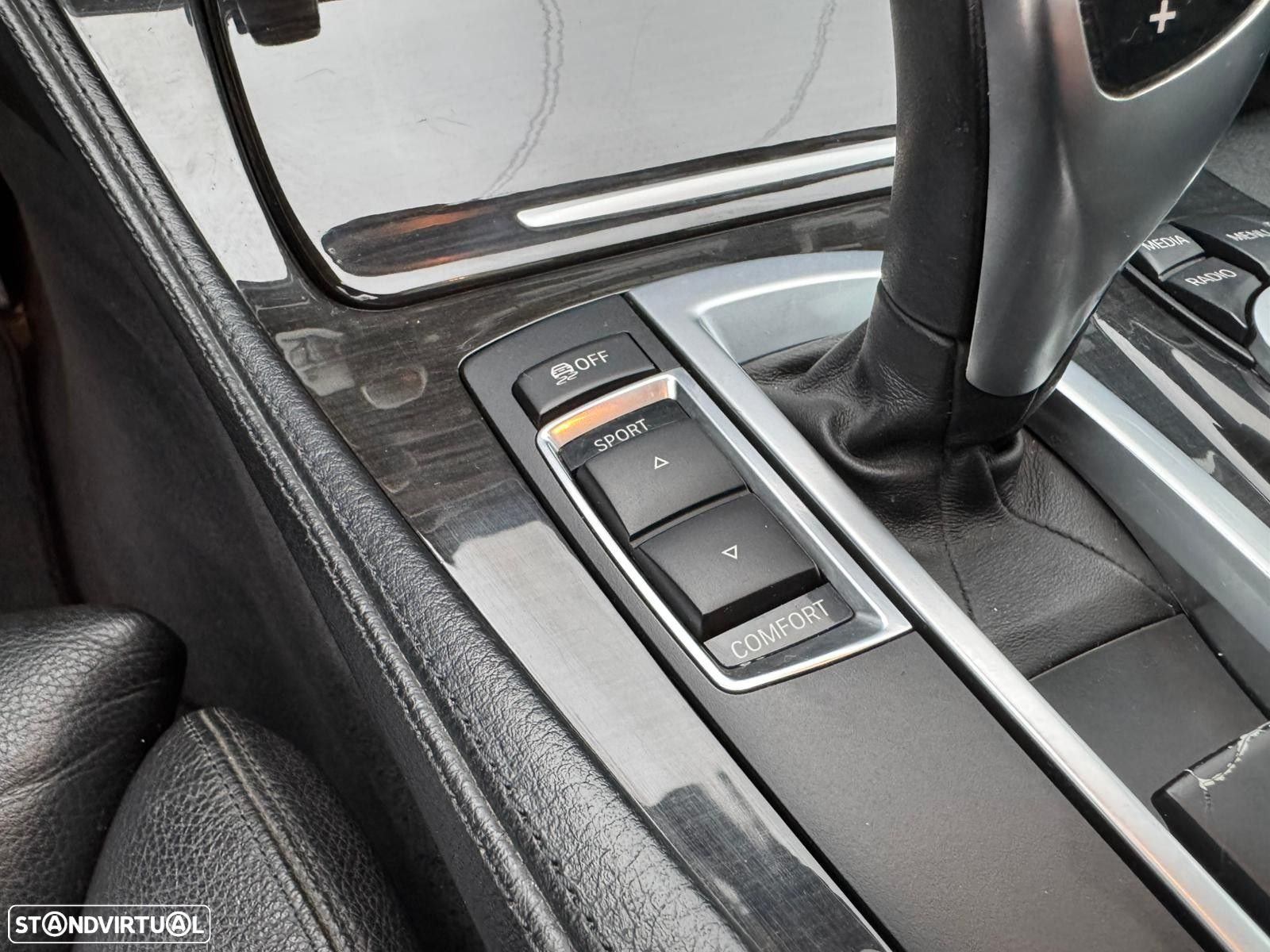 BMW 525 d Pack M Auto - 41