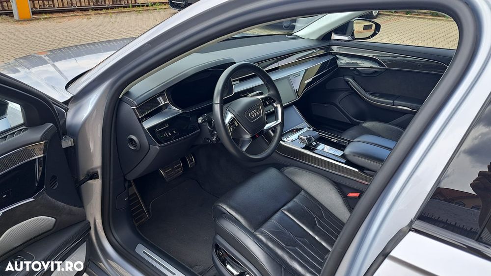 Audi S8 - 20