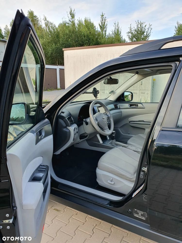 Subaru Forester 2.0D XE 000 - 9