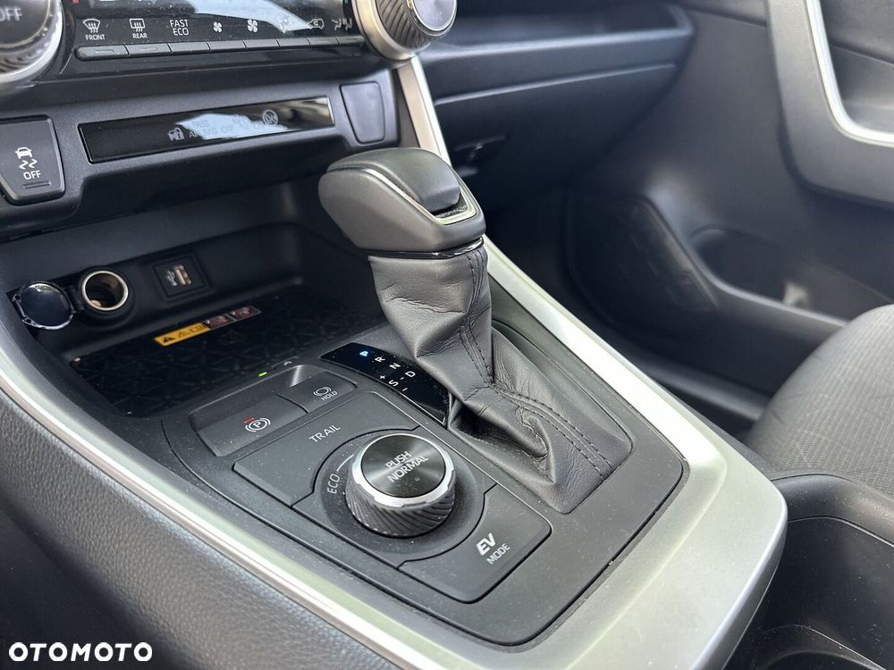 Toyota RAV4 - 14