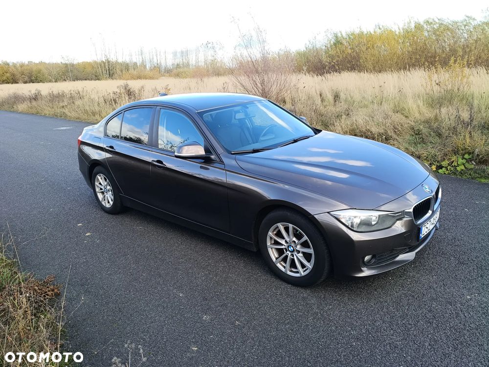 BMW Seria 3 316d - 5