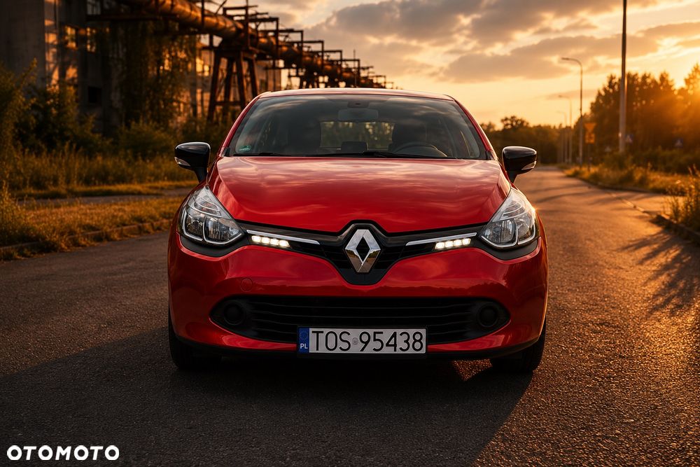 Renault Clio 1.2 16V 75 LIMITED - 5