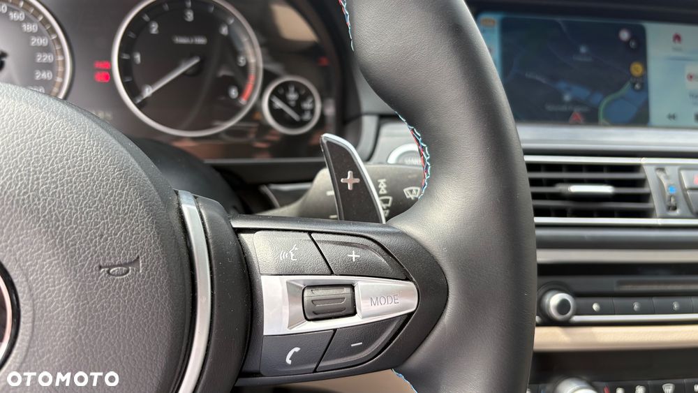 BMW Seria 5 520d - 25