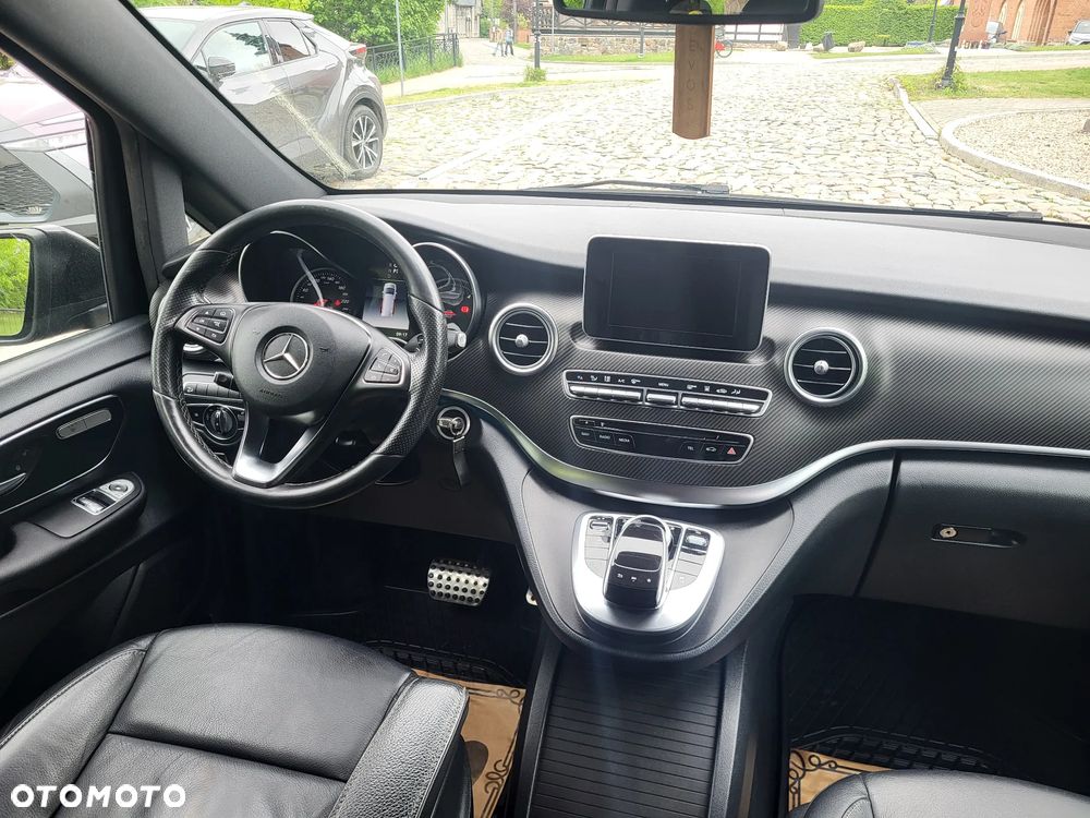 Mercedes-Benz Klasa V 250 d 4-Matic 7G-Tronic - 15