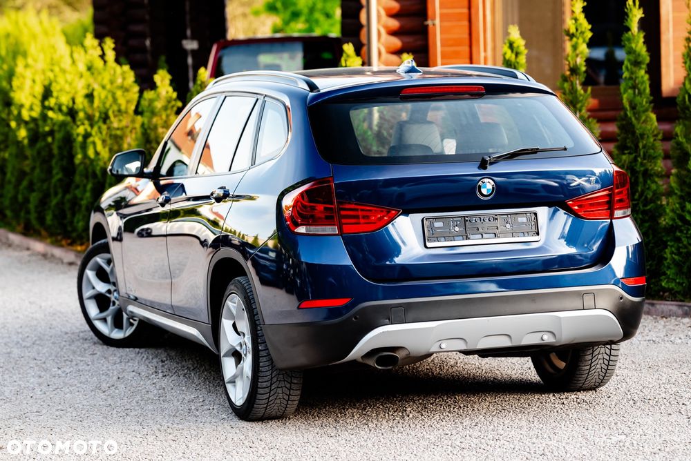 BMW X1 xDrive20d xLine - 12
