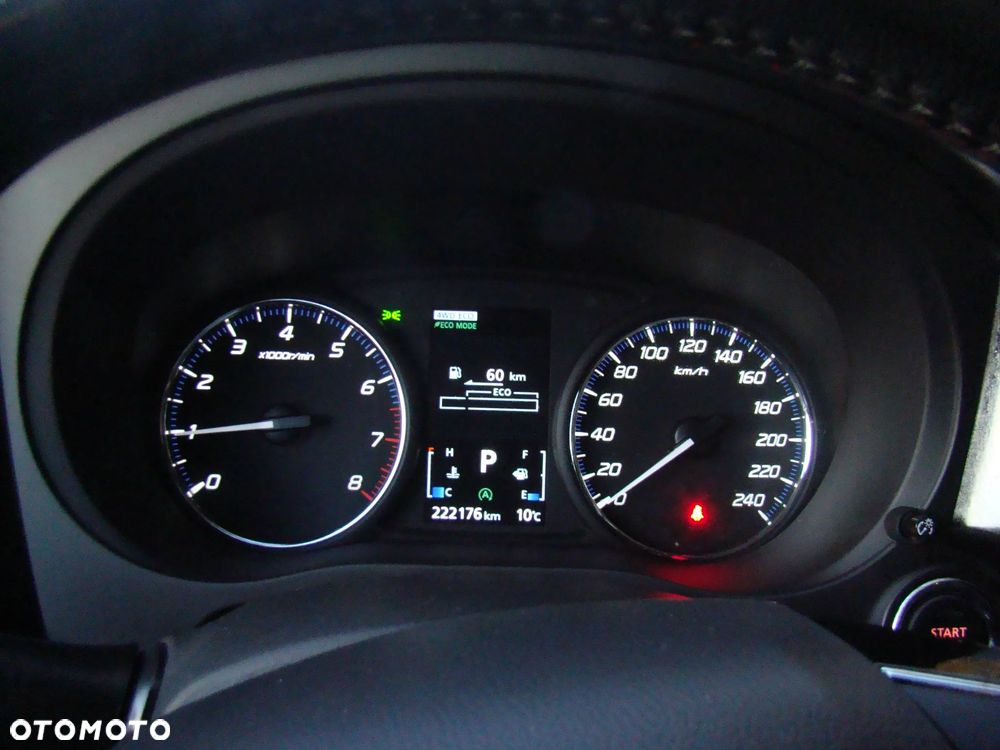 Mitsubishi Outlander 2.0 Intense + 4WD CVT - 9