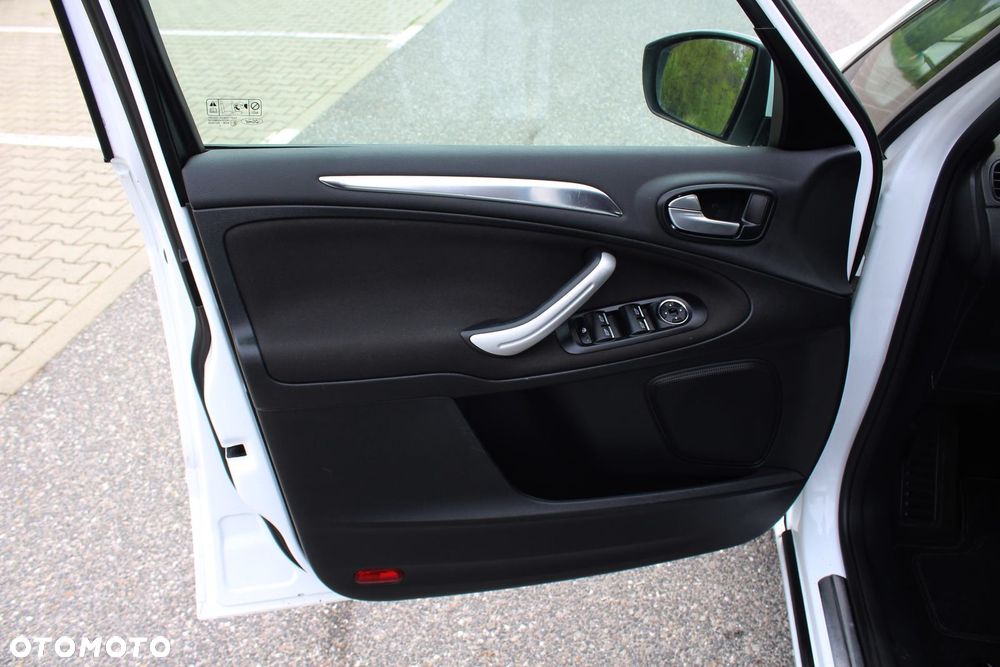Ford S-Max 2.0 TDCi DPF Business Edition - 18
