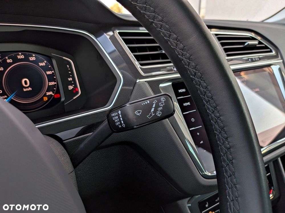 Volkswagen Tiguan 2.0 TSI 4Mot Elegance DSG - 19