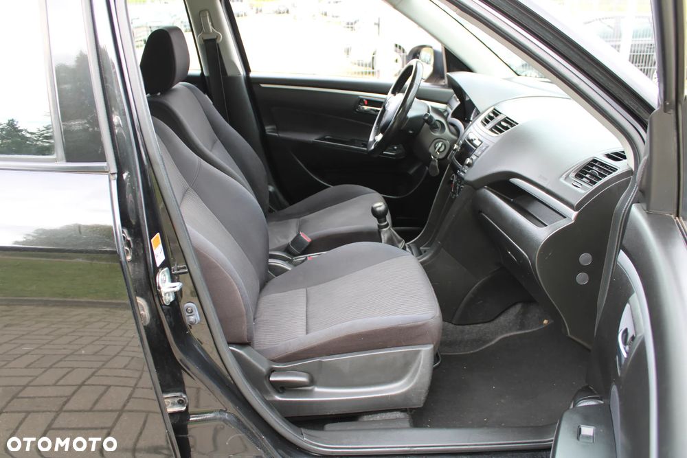 Suzuki Swift 1.2 4x4 Club - 22