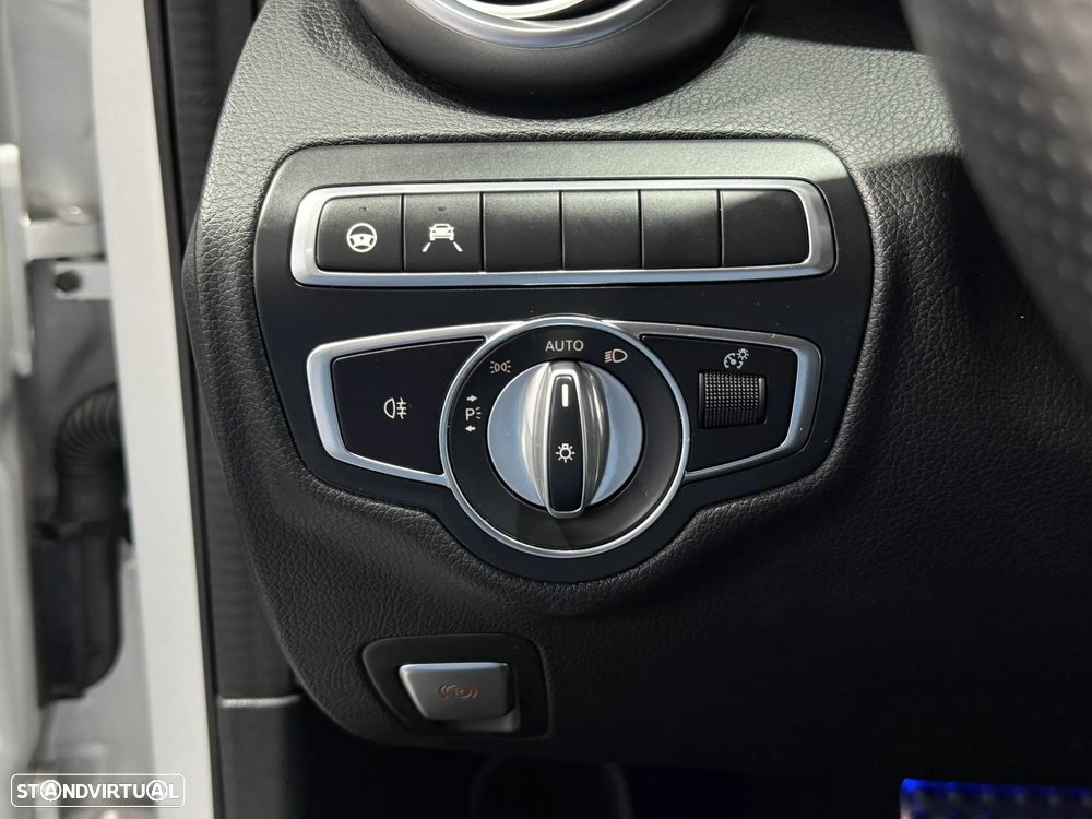 Mercedes-Benz C 300 de AMG Line - 21