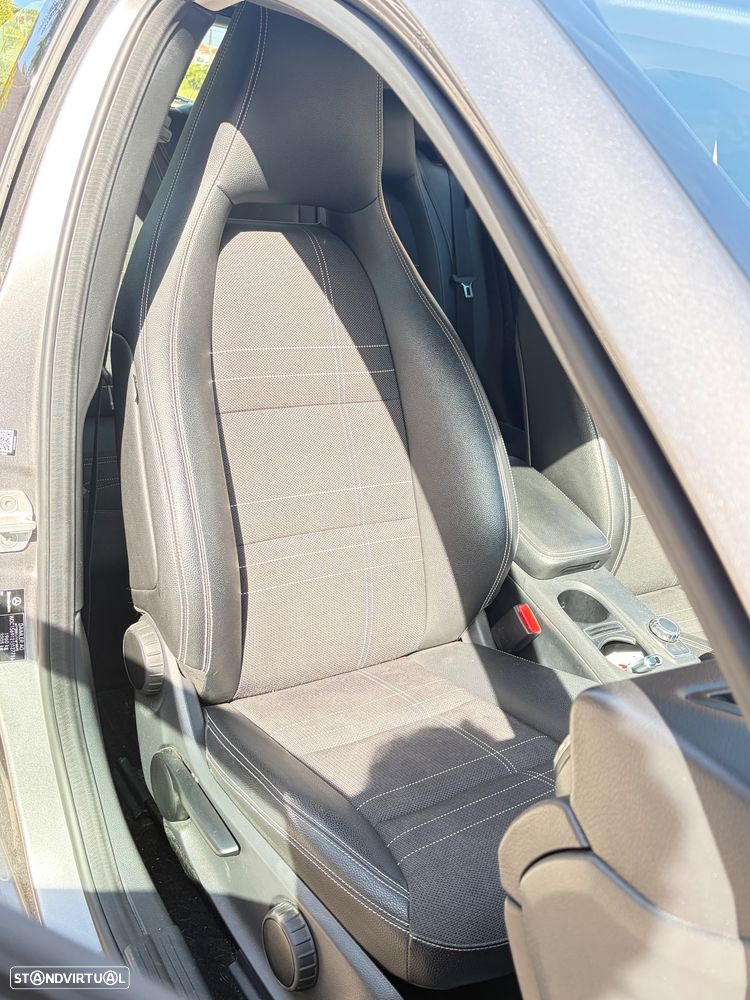 Mercedes-Benz GLA 180 CDI Urban - 4