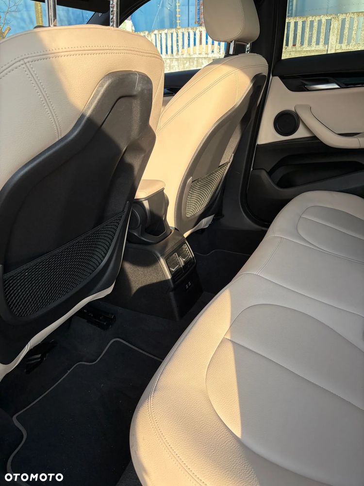 BMW X2 sDrive20i Advantage Plus - 15