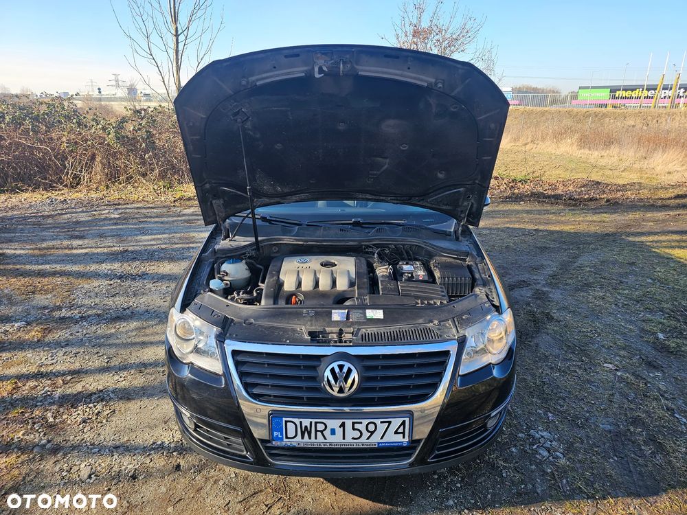 Volkswagen Passat 2.0 TDI Comfortline - 8
