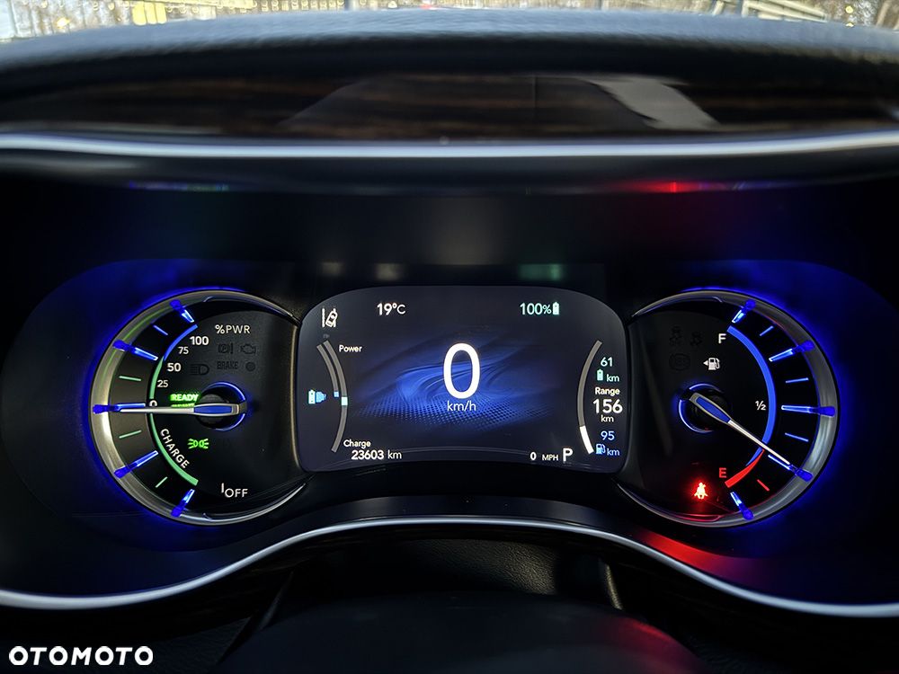 Chrysler Pacifica - 23