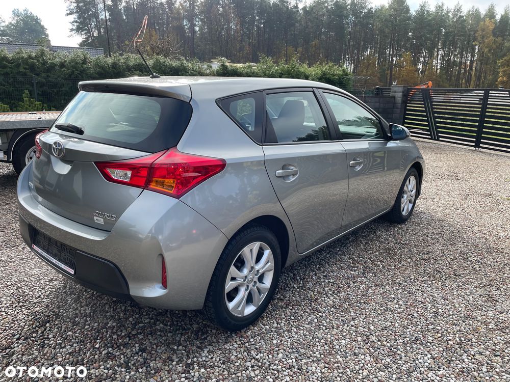 Toyota Auris - 17