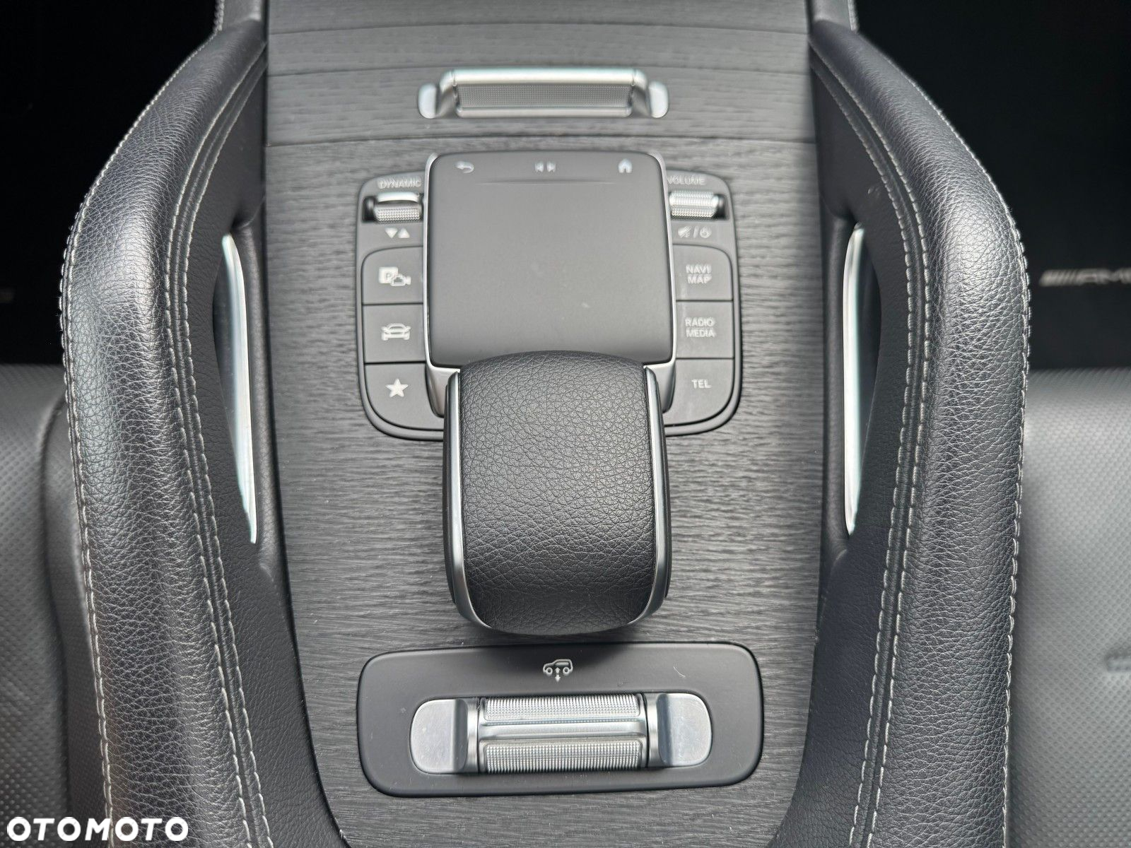 Mercedes-Benz GLE - 21