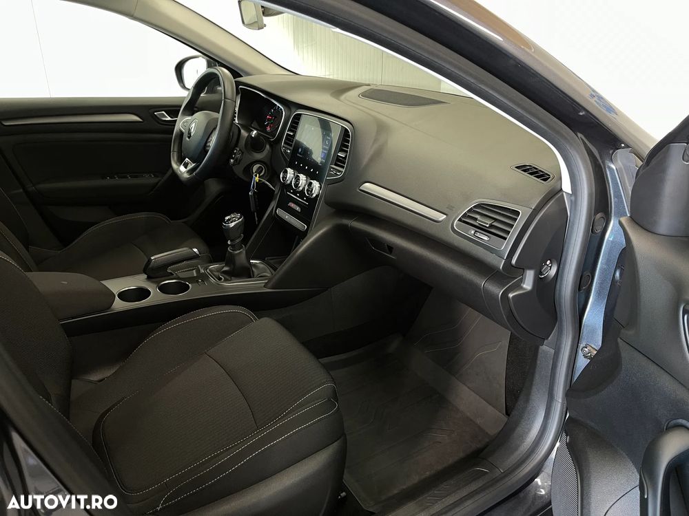 Renault Megane TCe 140 GPF Zen - 10
