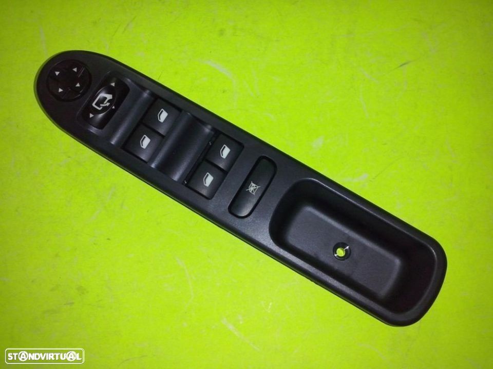 Botões de comando / Interruptor dos vidros Peugeot 207 de 5 portas ( Novo) - 1