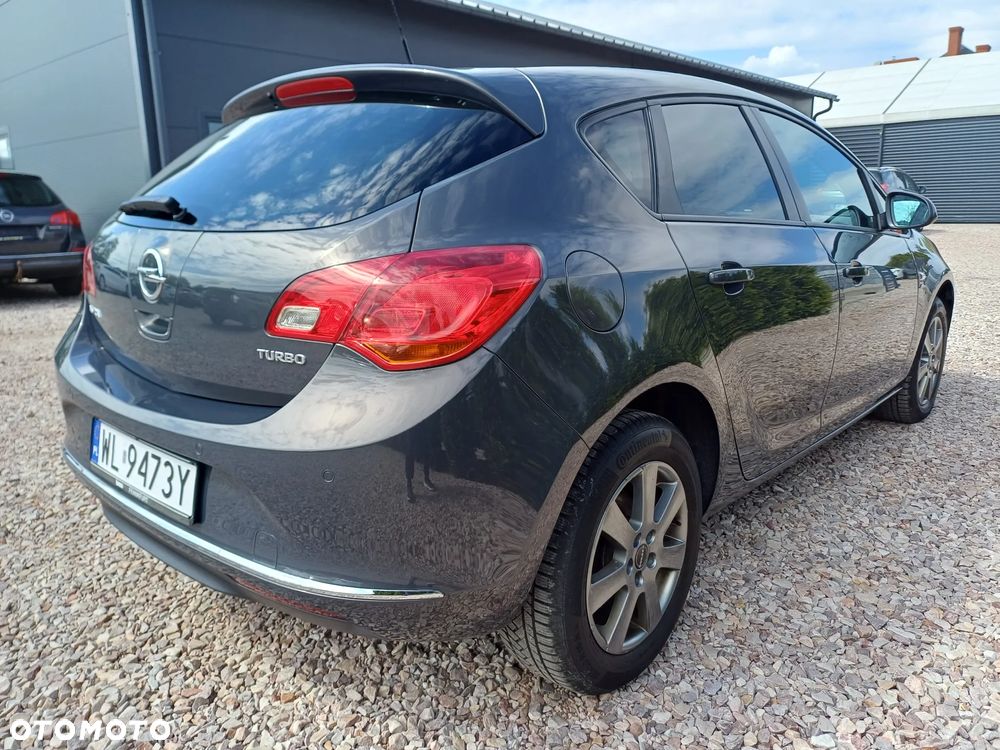 Opel Astra 1.4 Turbo 150 Jahre - 13