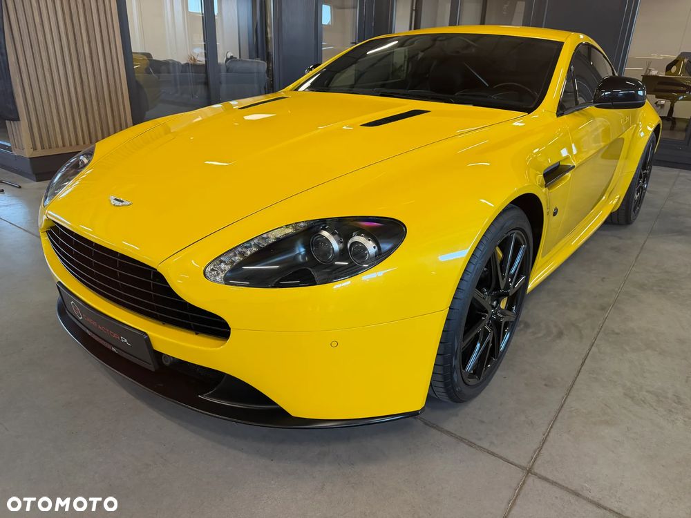 Aston Martin V8 Vantage - 17