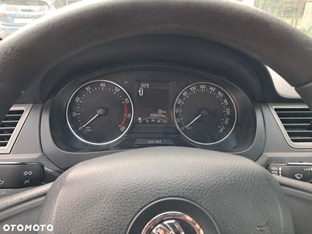 Skoda RAPID 1.2 TSI Ambition - 5