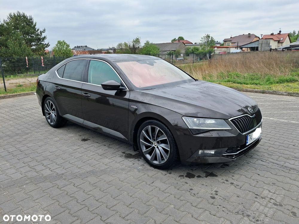 Skoda Superb 2.0 TDI 4x4 L&K DSG - 1