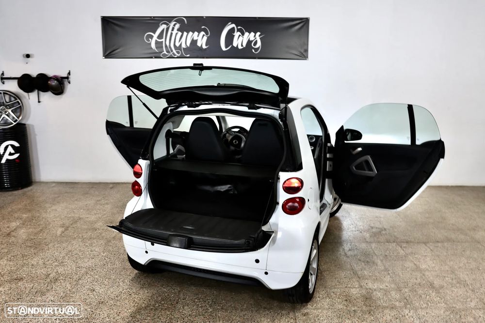 Smart ForTwo Coupé cdi softouch black&white limited dpf - 21