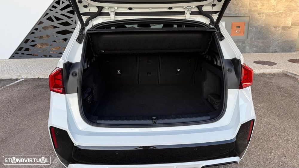 BMW iX1 xDrive30 Pack Desportivo M - 8