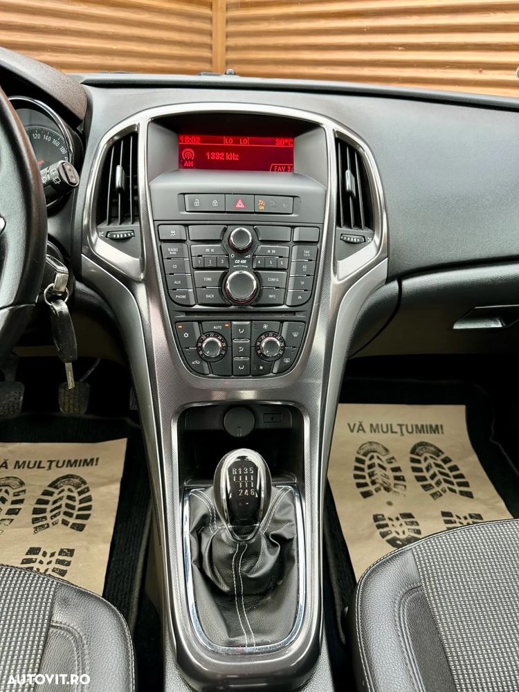 Opel Astra 1.7 CDTI DPF Active - 9