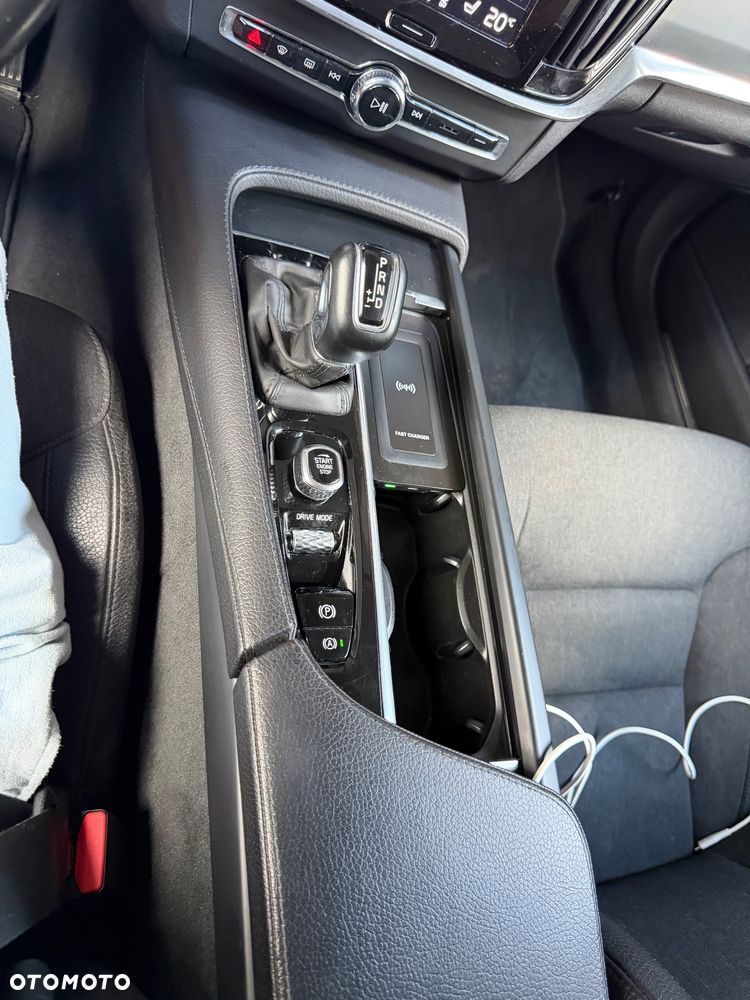 Volvo V90 D4 Momentum Pro - 18