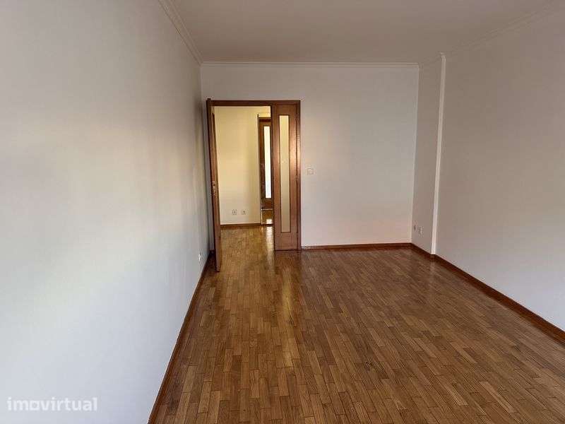 T2 REMODELADO NO AMIAL – Porto | Para estudantes - Grande imagem: 2/7