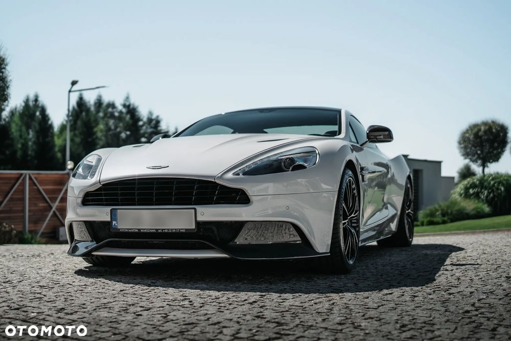Aston Martin Vanquish Standard - 19