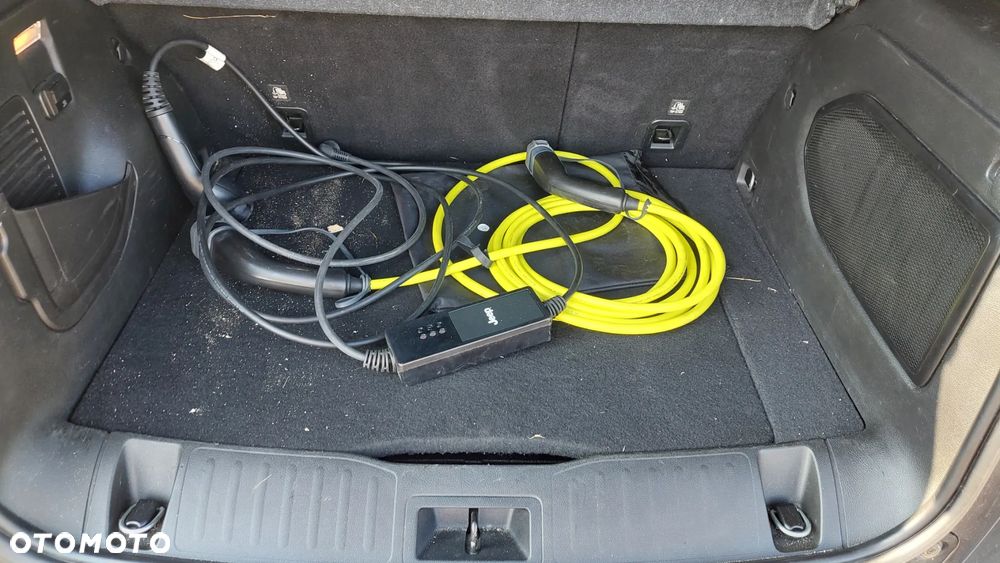 Jeep Renegade 1.3 T-GDI 4xe Automatik Altitude - 9