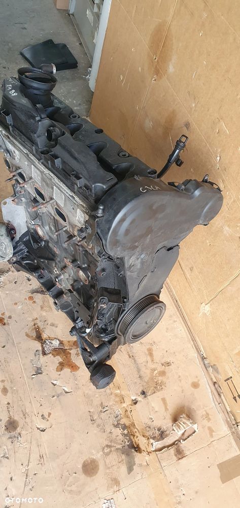 Silnik słupek blok silnika Audi A4 B8 2.0 TDI CJCA - 7