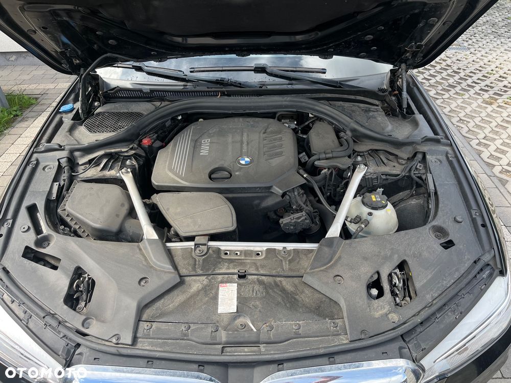 BMW Seria 5 520d - 12