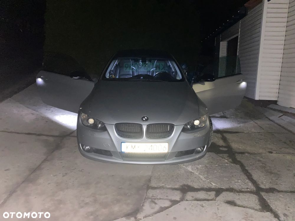 BMW Seria 3 325i - 7