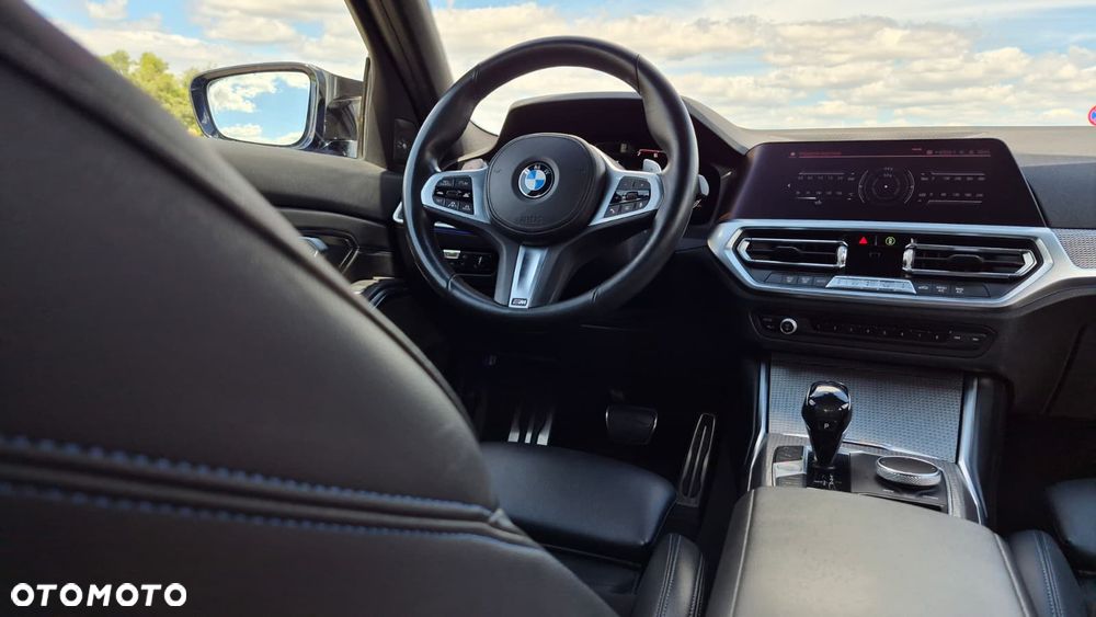 BMW Seria 3 330i M Sport sport - 14