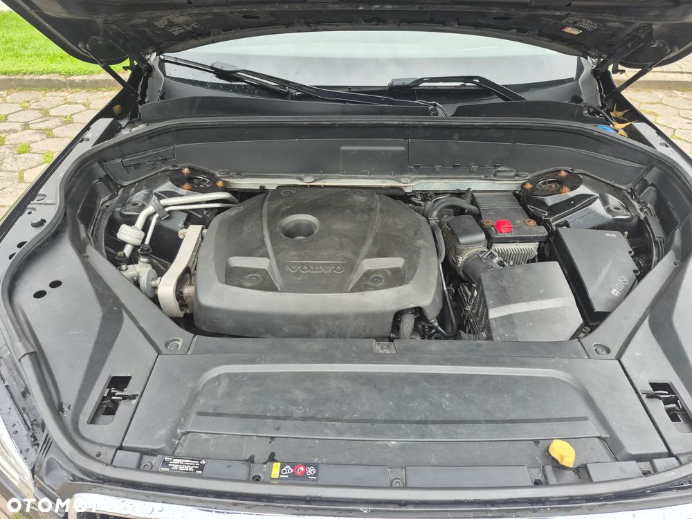 Volvo XC 90 T6 AWD Momentum 7os - 25