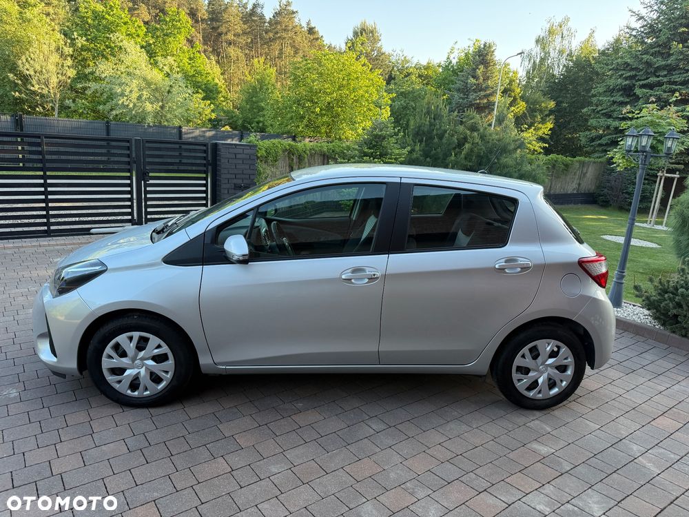 Toyota Yaris 1.5 Premium CVT - 6