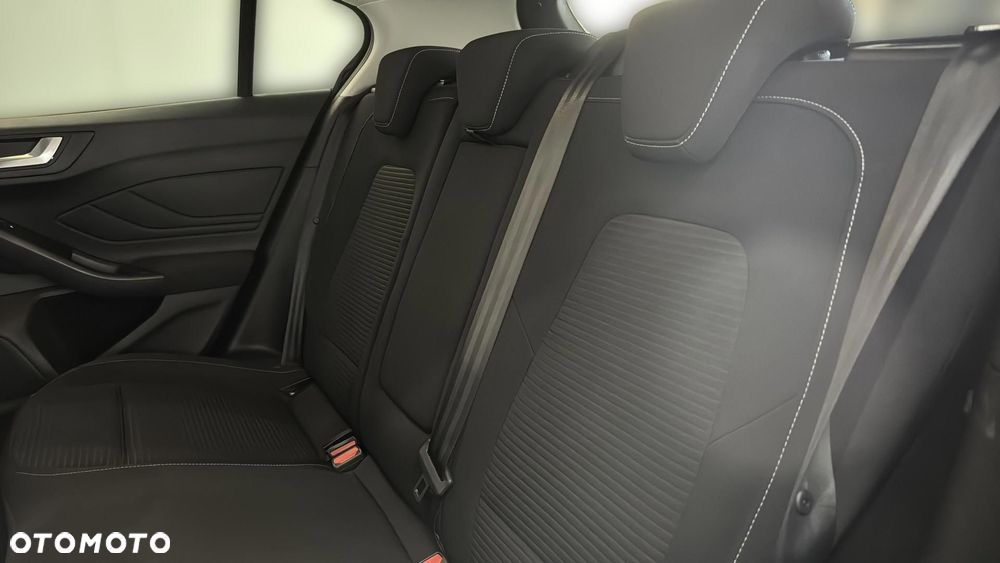 Ford Focus 1.0 EcoBoost mHEV Titanium X - 17