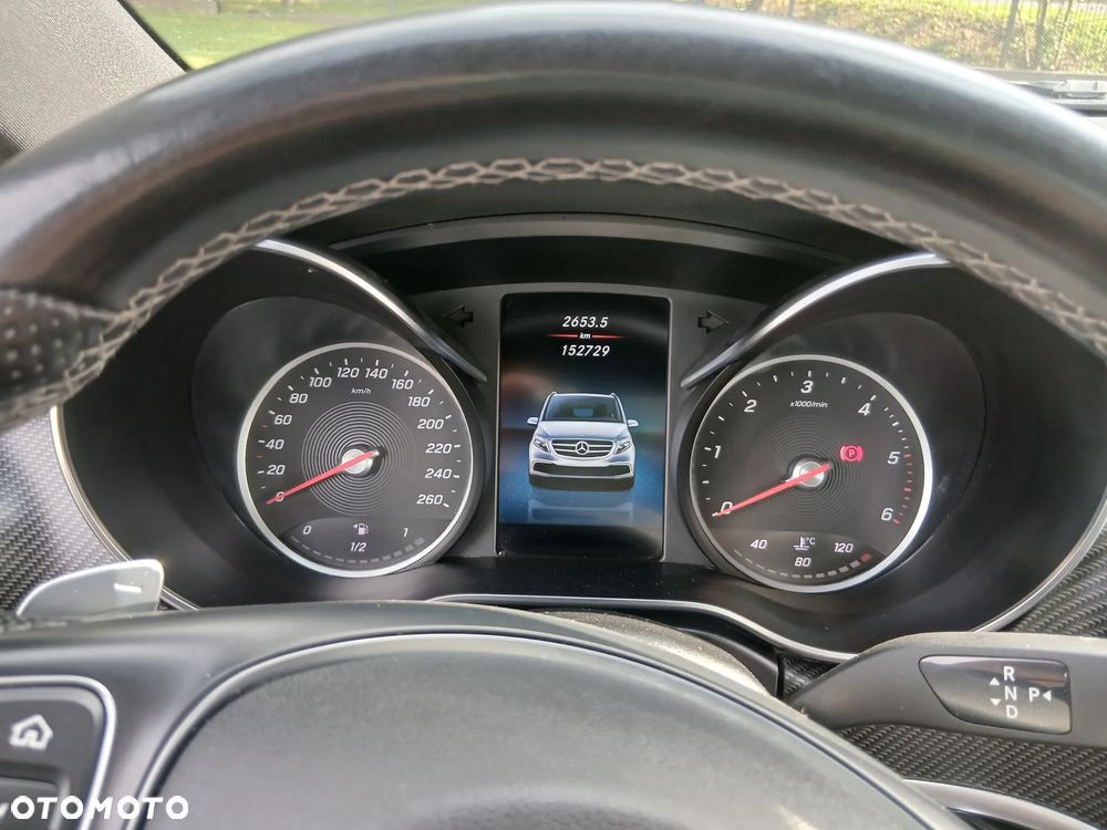 Mercedes-Benz Klasa V 300 d 4-Matic Avantgarde 9G-Tronic (d³ugi) - 17