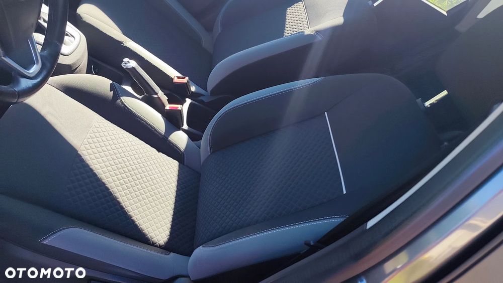 Ford Fiesta 1.0 EcoBoost S&S TITANIUM - 9