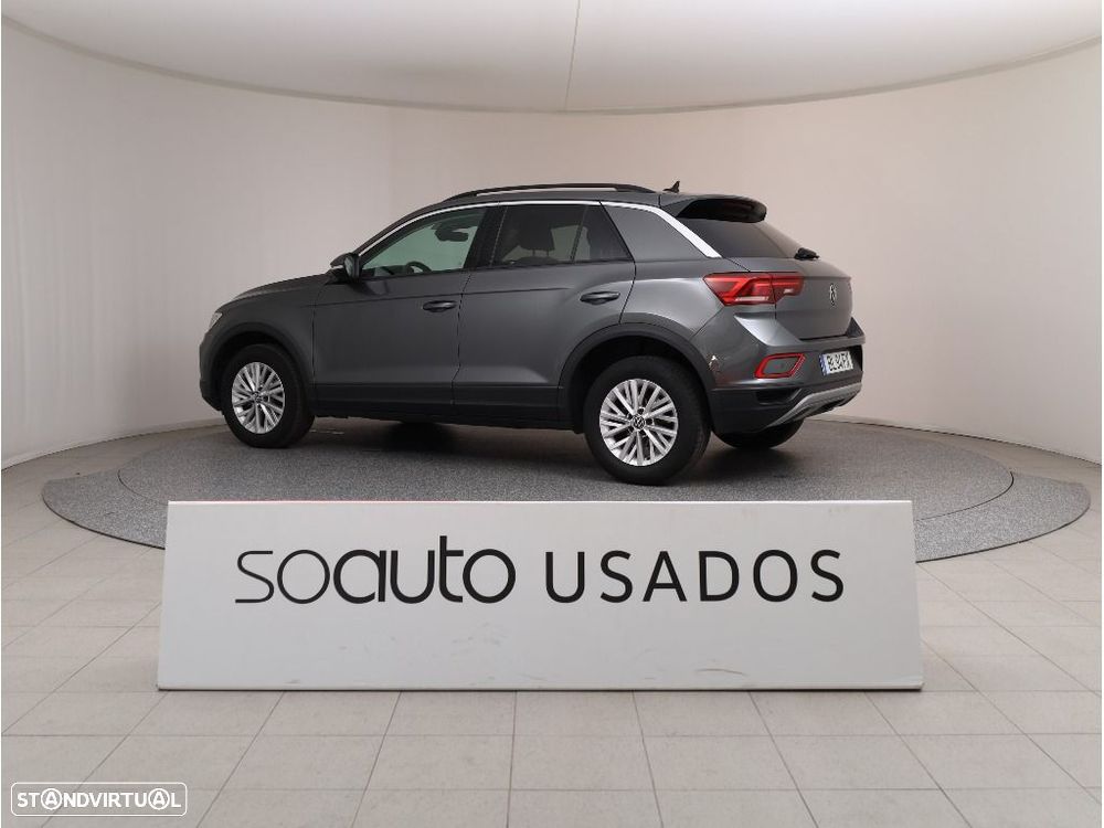 Volkswagen T-Roc 1.0 TSI Urban — fotografia 5