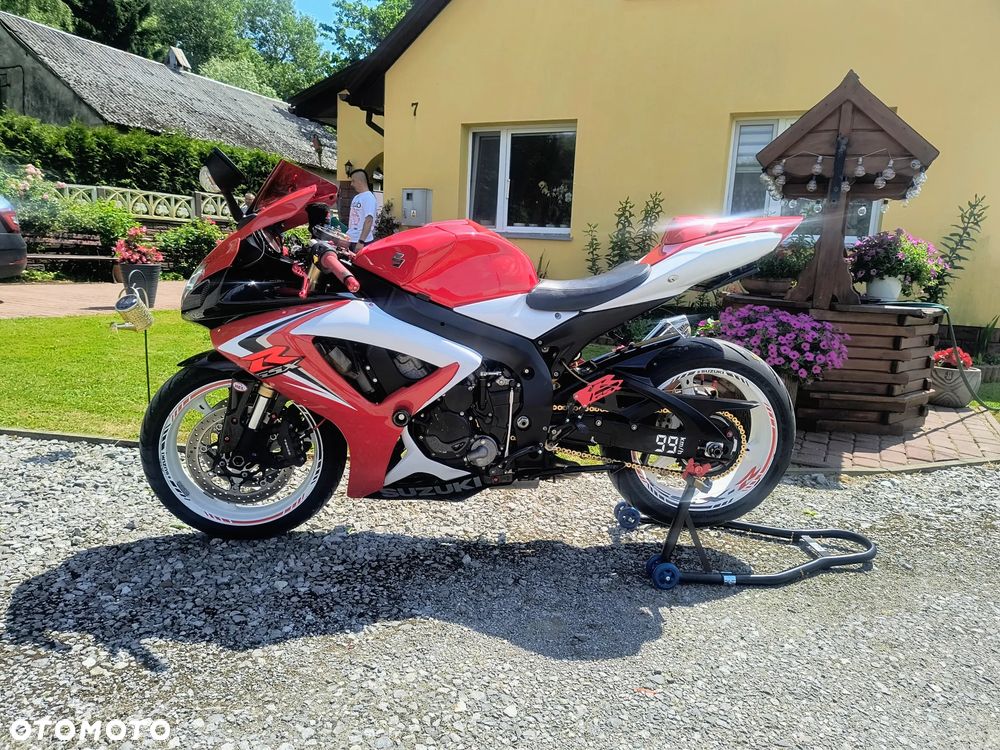 Suzuki GSX-R - 2