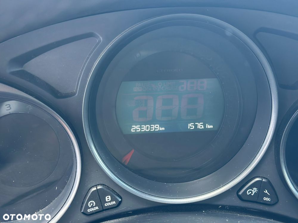 Citroën C4 1.6 HDi Selection - 5