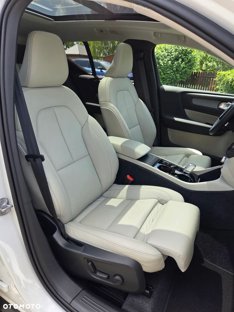 Volvo XC 40 B5 AWD Ultimate Dark - 18