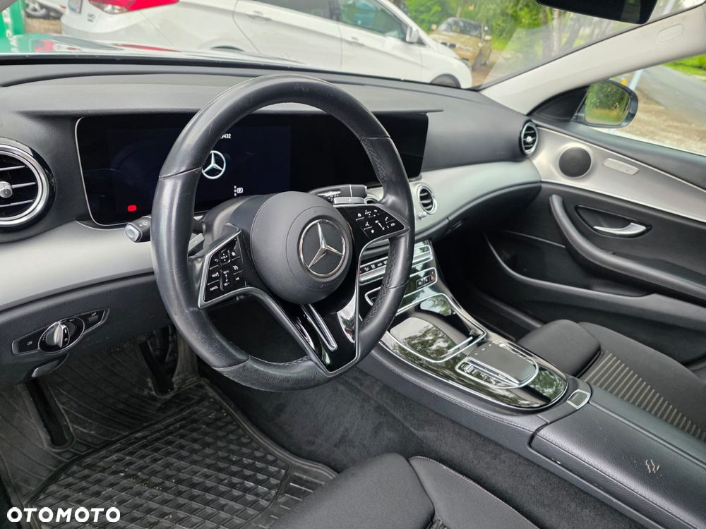 Mercedes-Benz Klasa E 220 d 9G-TRONIC Avantgarde - 19