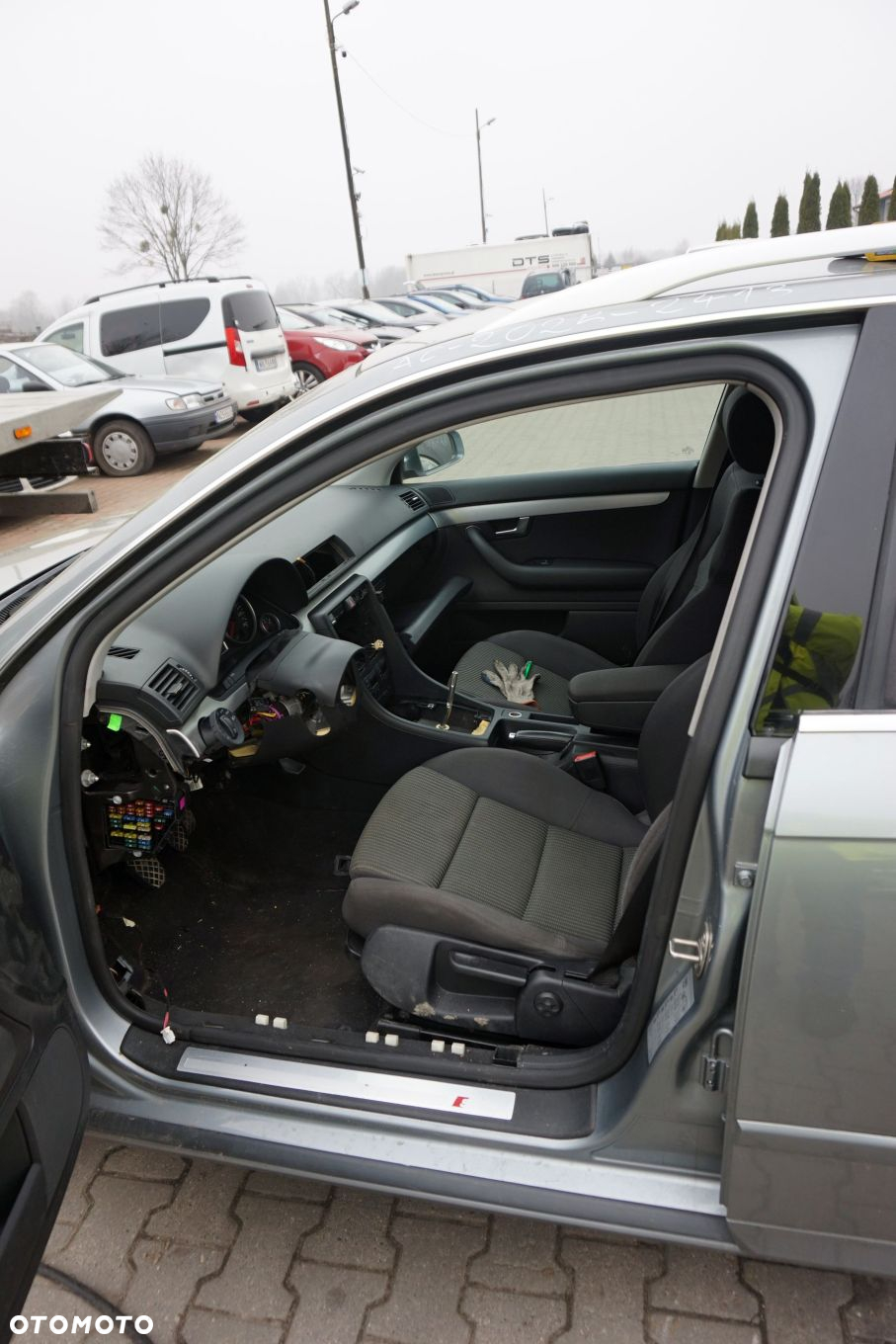 AUDI A4 B7 KOMBI 2007 LY7G 2.0 TDI BRD 170KM HCK SZARY na części - 10