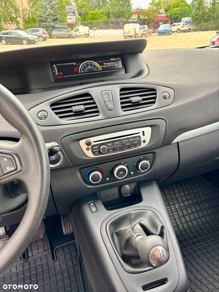 Renault Scenic 1.5 dCi Expression - 11
